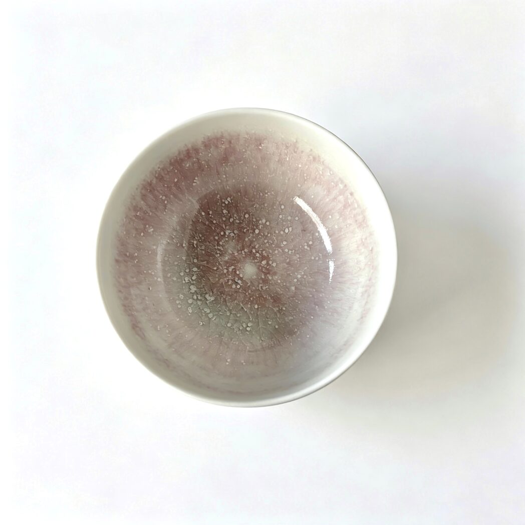 Yunnan ceramic tea cup rim and handheld view, 100ml capacity, 5cm height, 8cm rim width, comfortable daily use
